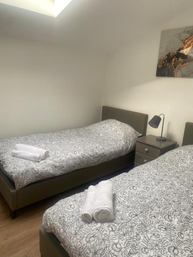 2 Bedroom Central Apartment Leek Esterno foto