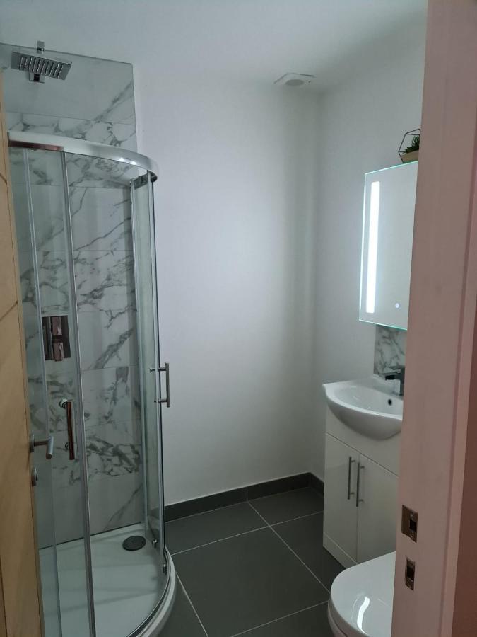 2 Bedroom Central Apartment Leek Esterno foto