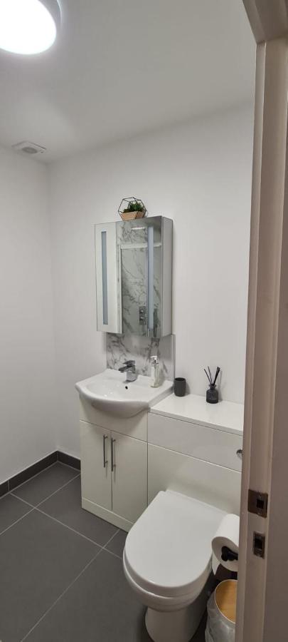 2 Bedroom Central Apartment Leek Esterno foto